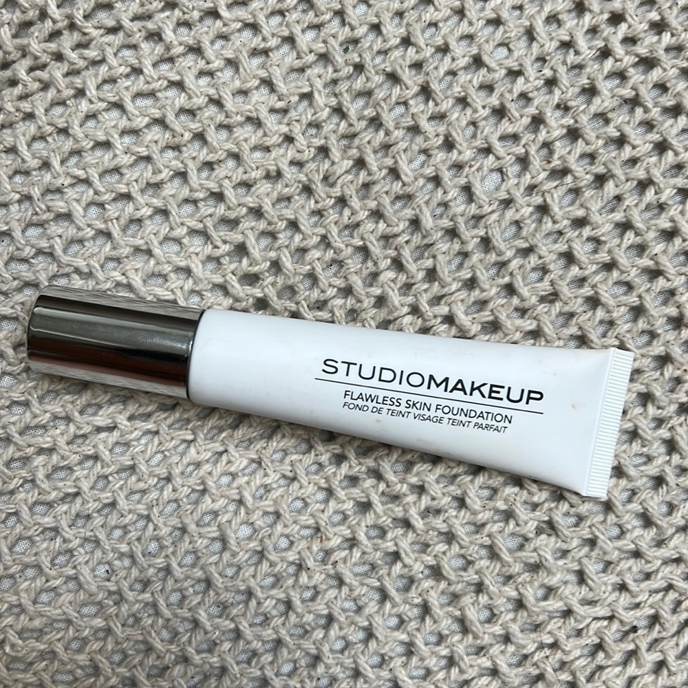 Studio Makeup Foundation